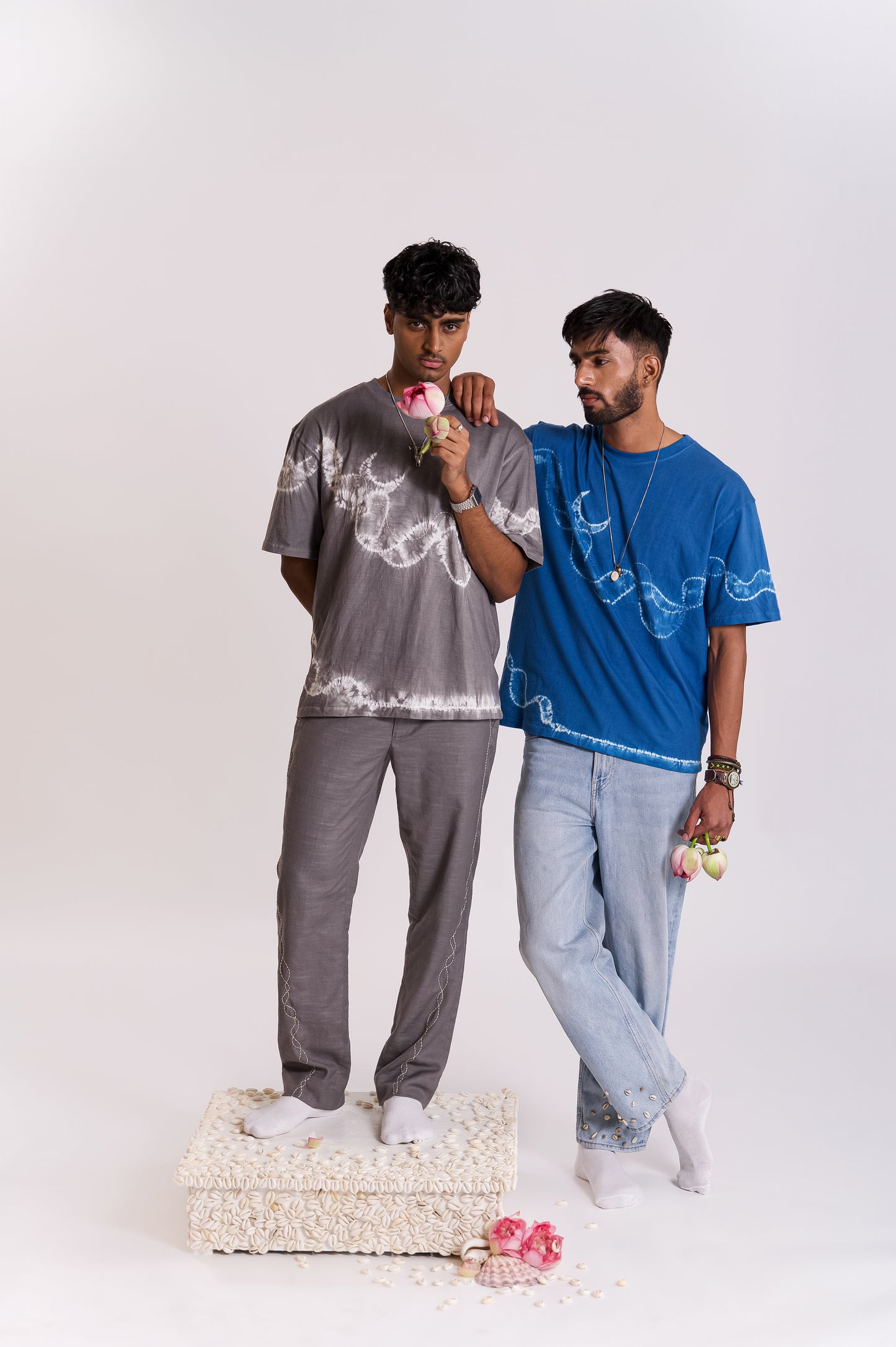 Chandra Lehar Shibori T-shirt-Grey