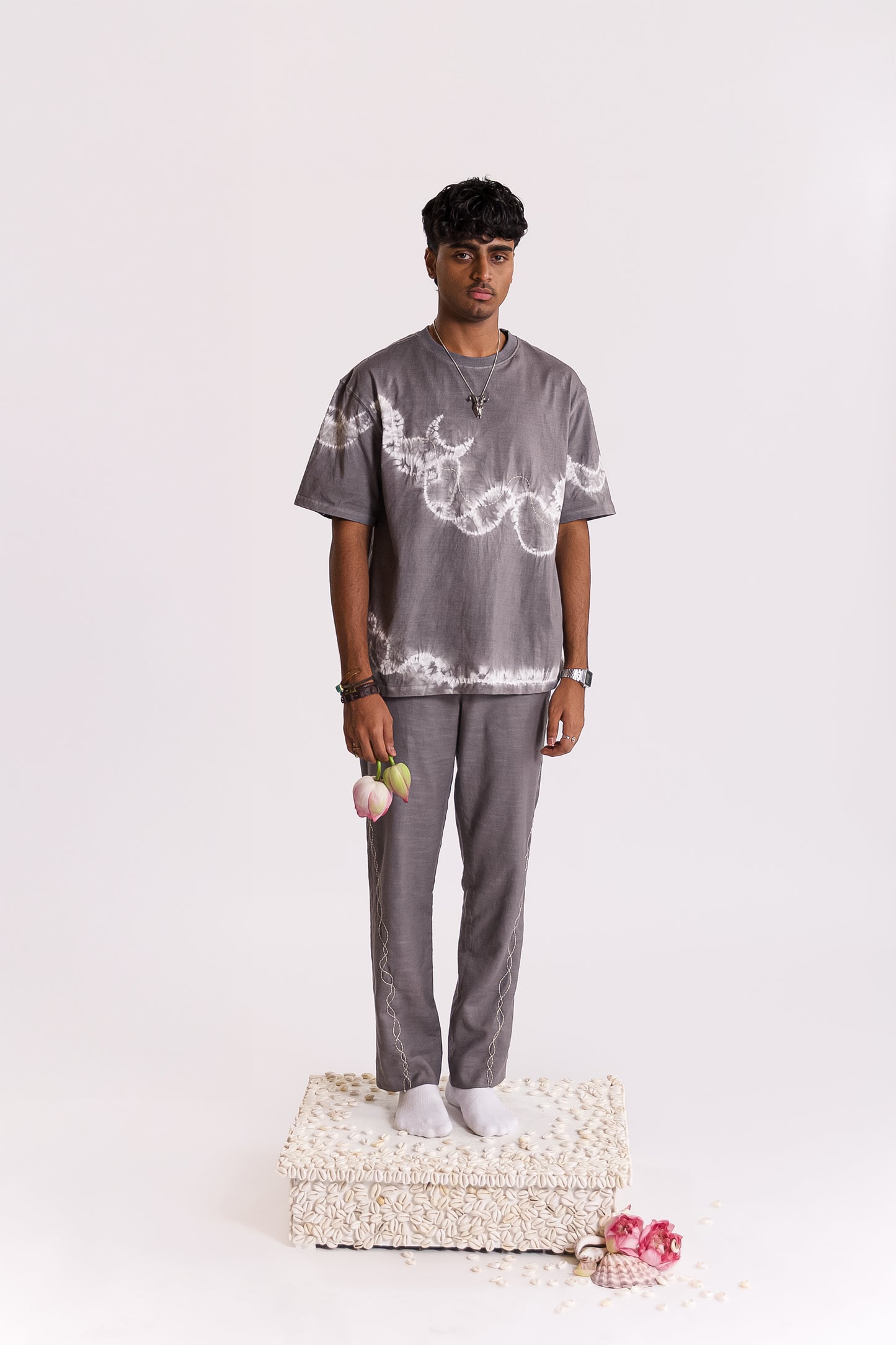 Chandra Lehar Shibori T-shirt-Grey